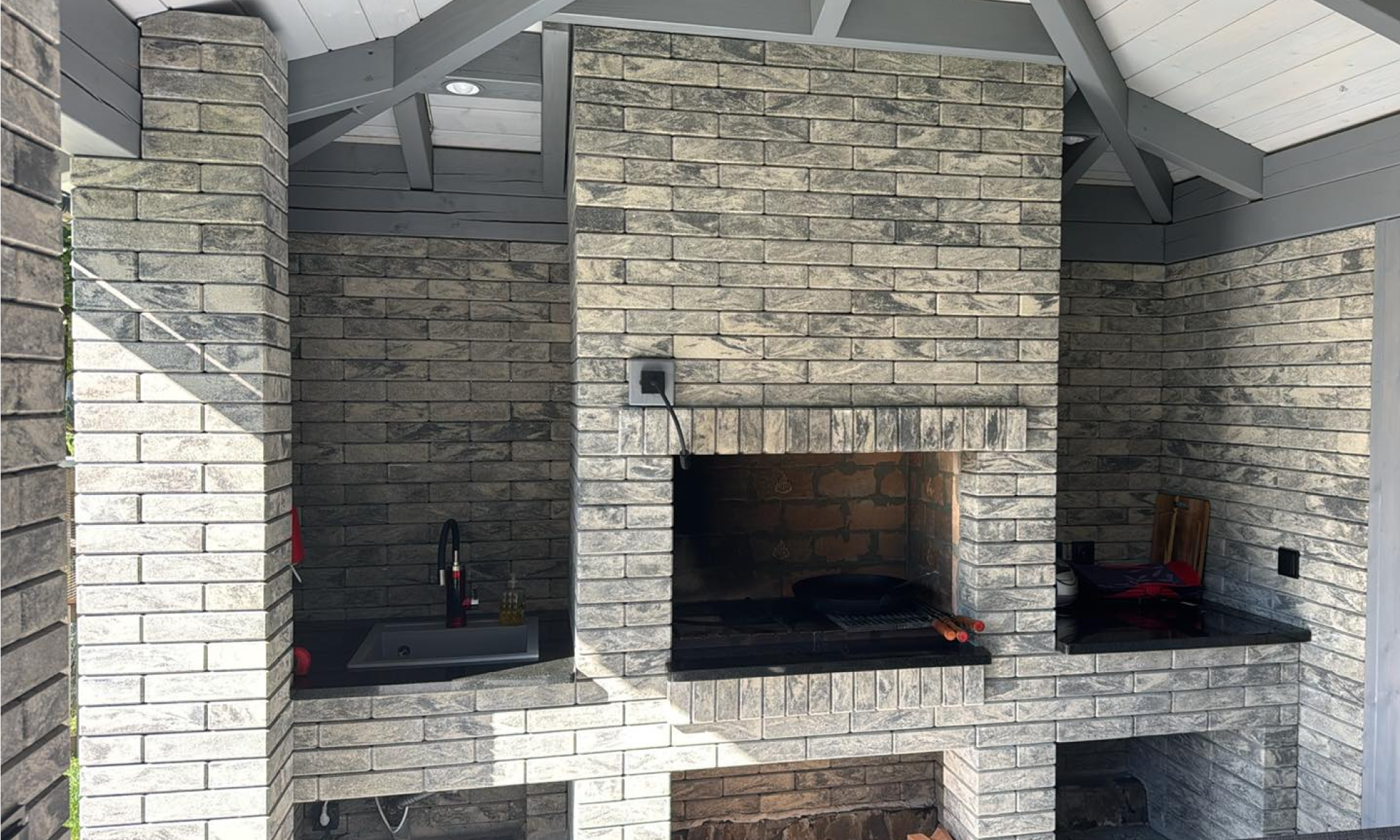 Цегляний мангал з облицювальної цегли Brickland Anthracite Light